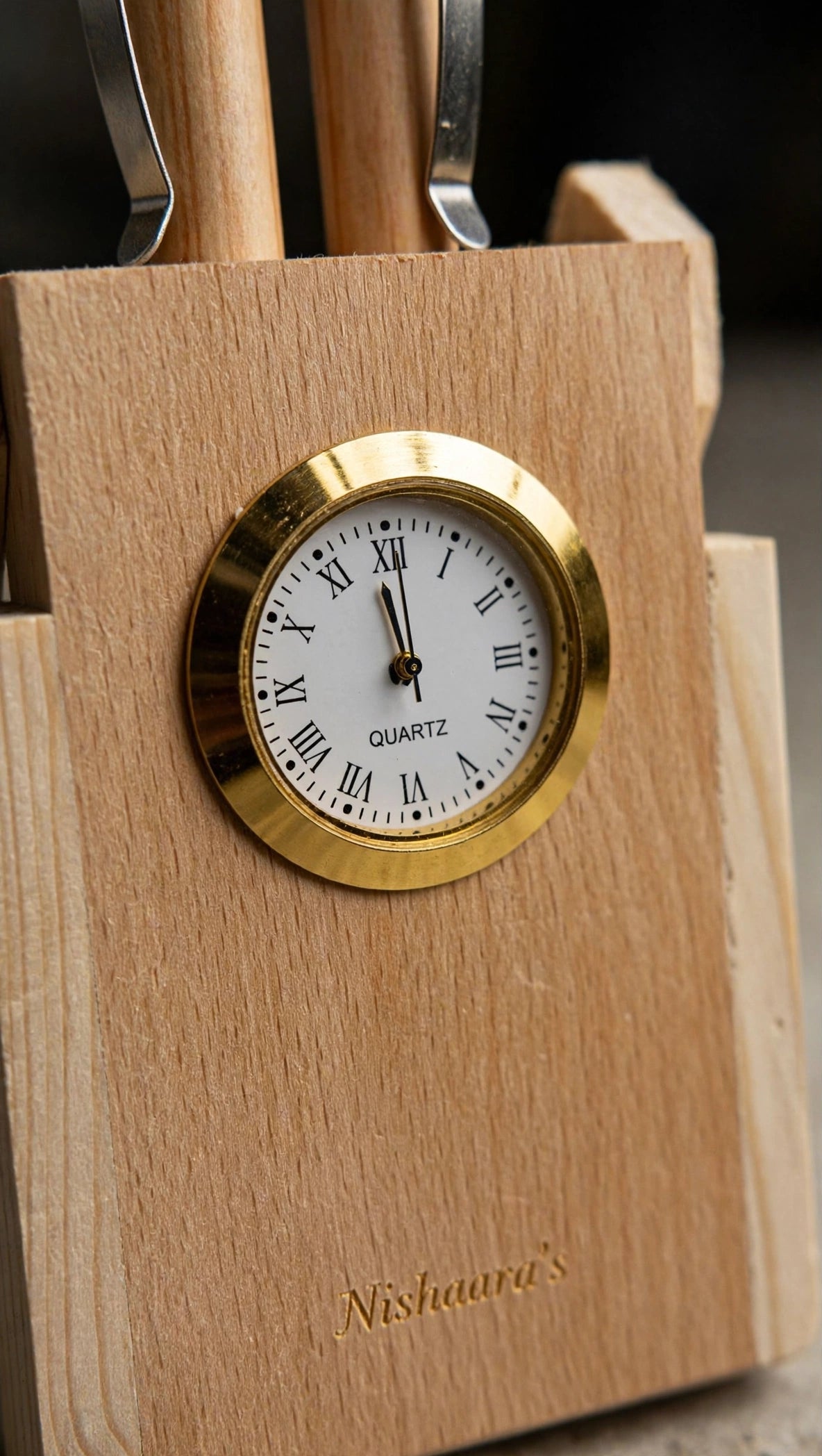 Executive Pen Stand with Quartz Clock