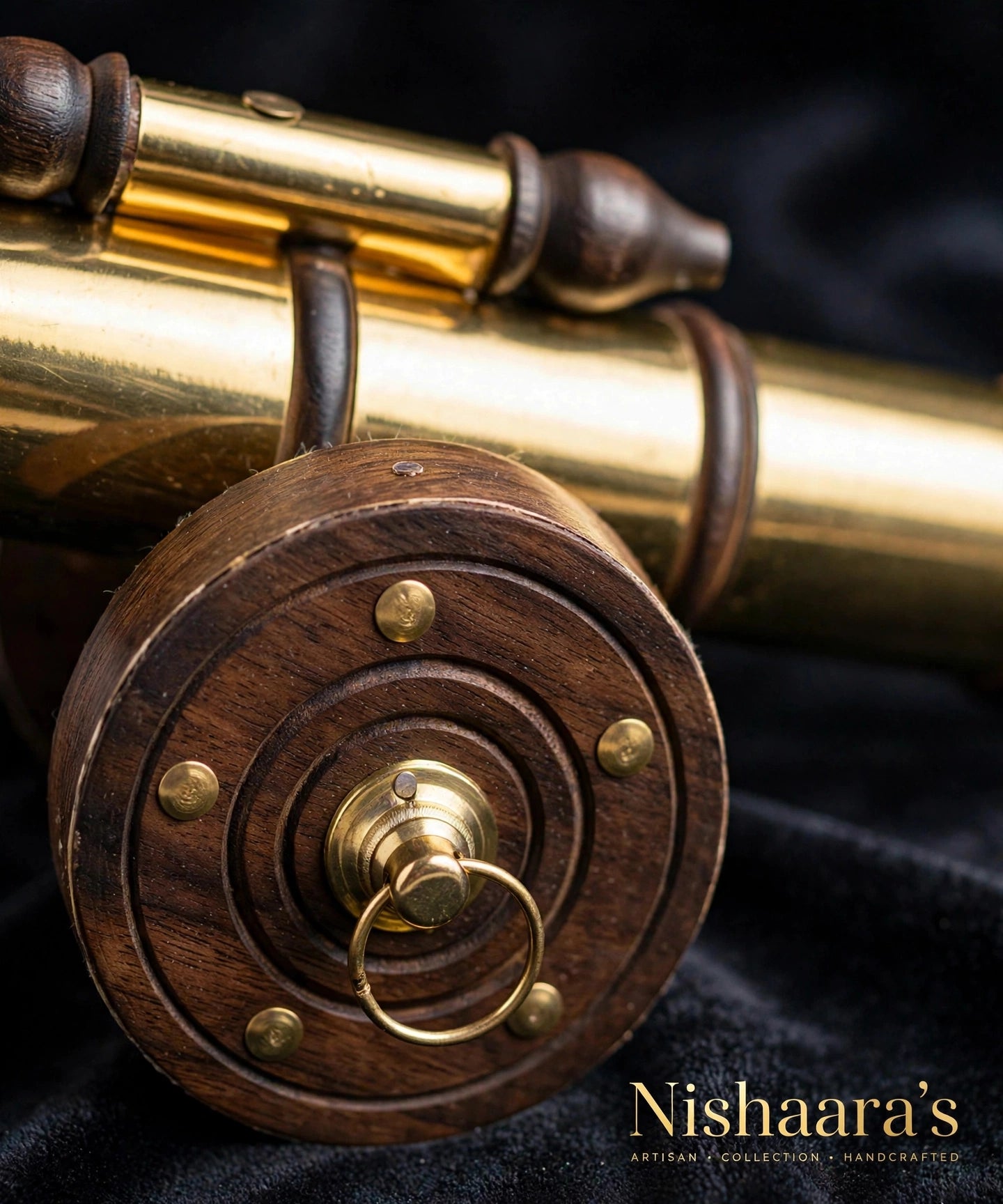 Nishaara’s Royal Salute – Brass & Mango Wood Decorative Cannon – 12.5 Inch